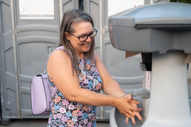 Porta potty rental for festivals in Masury, OH